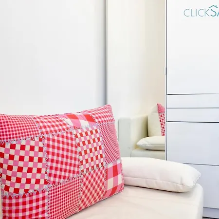 Tudor Flat Sea View With Wifi Unlimited, Next To The Sea