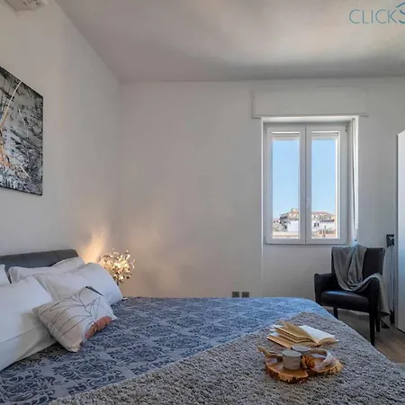 Tudor Flat Sea View With Wifi Unlimited, Next To The Sea Appartement Alghero