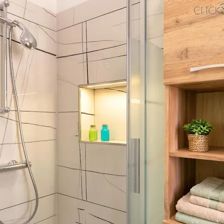 شقة Tudor Flat Sea View With Parking, Wifi, Terrace, Close To The Sea *