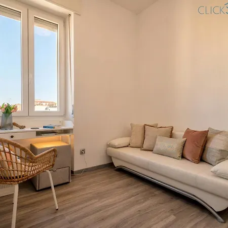 Tudor Flat Sea View With Parking, Wifi, Terrace, Close To The Sea شقة ألغيرو