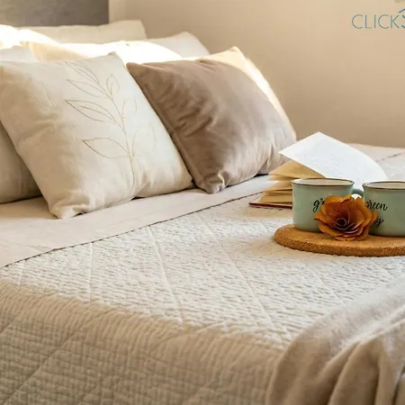Tudor Flat Sea View With Parking, Wifi, Terrace, Close To The Sea شقة