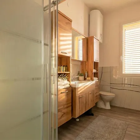 Tudor Flat Sea View With Parking, Wifi, Terrace, Close To The Sea شقة ألغيرو