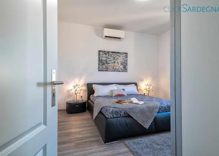 Tudor Flat Sea View With Wifi Unlimited, Next To The Sea Appartement